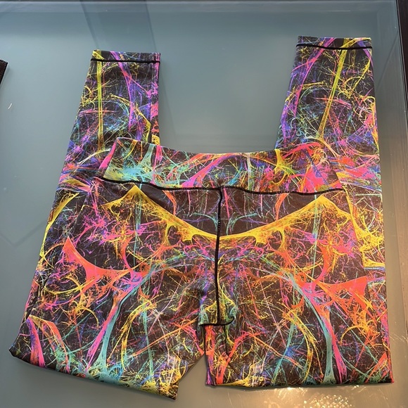 Woman’s legging size small made in Columbia - Picture 5 of 6